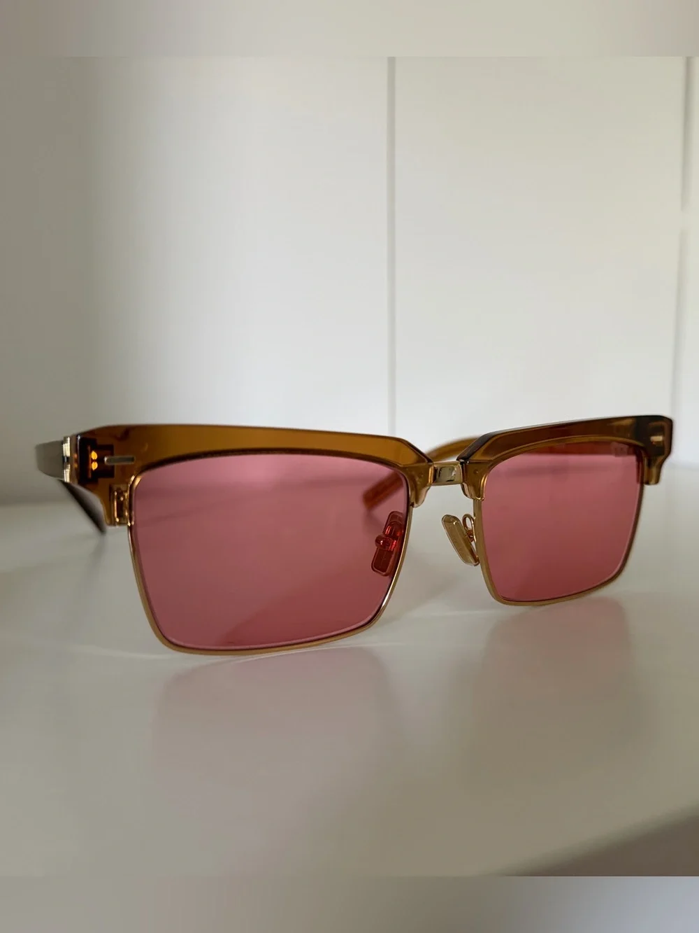 MIU MIU MU 10Zs SUMGLASSES PINK CARAMEL SQUARE